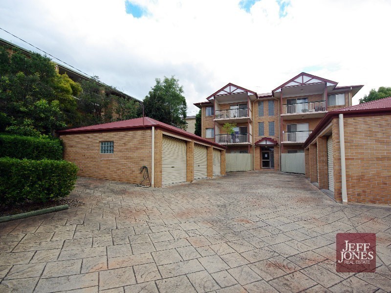 2/59 Wellington Street, Coorparoo QLD 4151