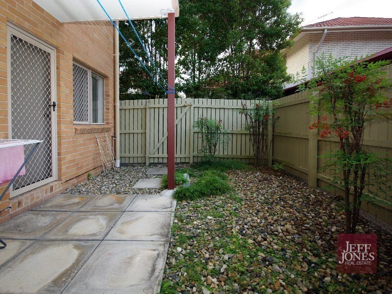 2/59 Wellington Street, Coorparoo QLD 4151