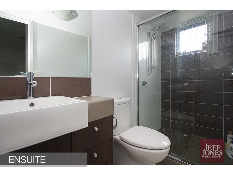 1/1 Dulwich Road, Yeronga QLD 4104