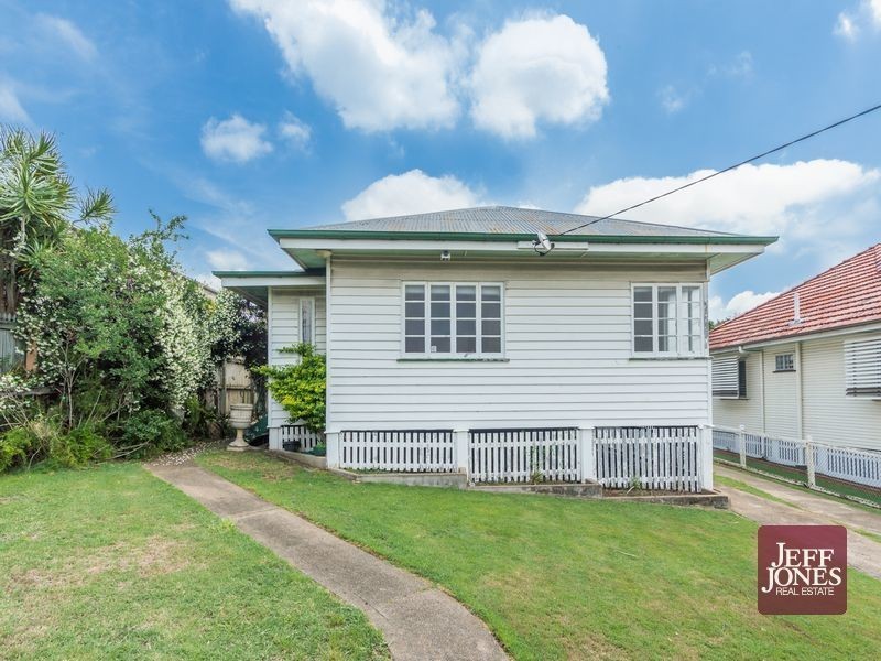 39 Pozieres Road, Tarragindi QLD 4121