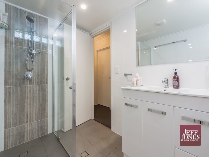 1/62 Gustavson Street, Annerley QLD 4103