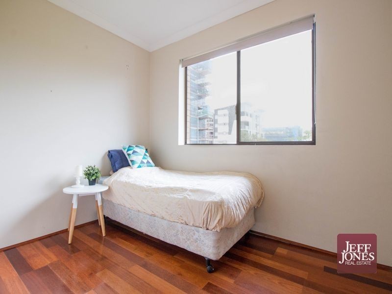 8/12 Carl Street, Woolloongabba QLD 4102