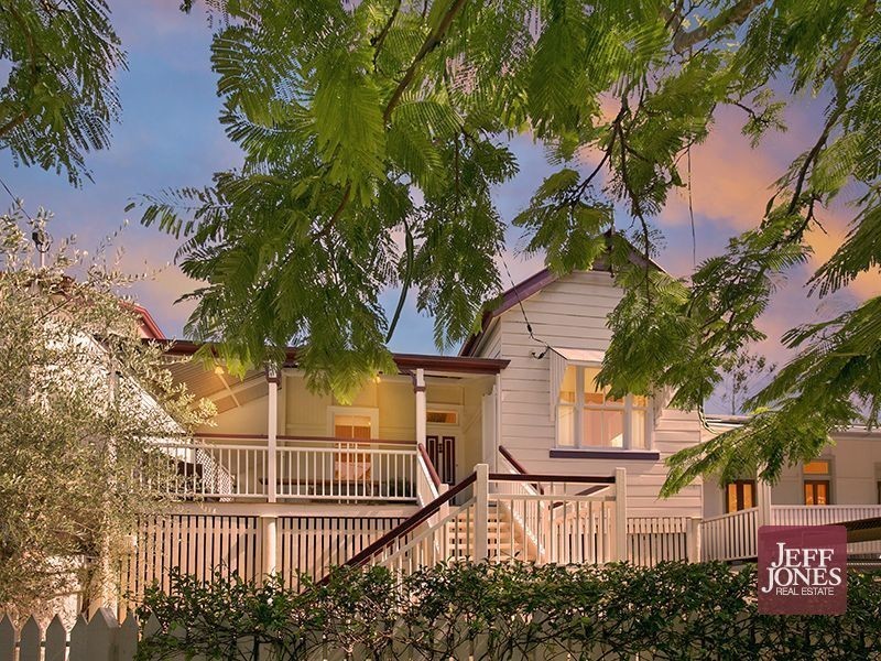 8 Line Street, Woolloongabba QLD 4102