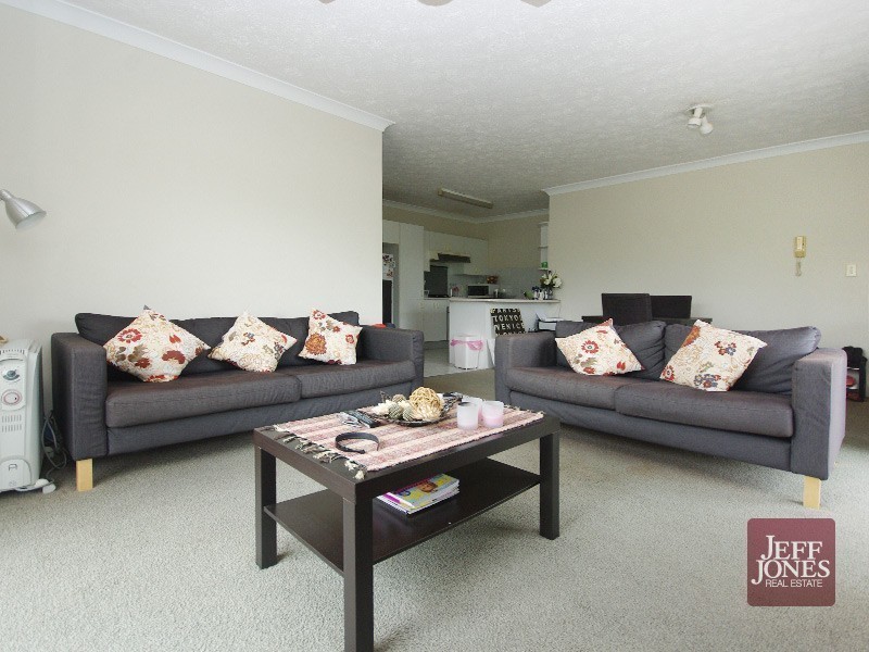 2/2 Gustavson Street, Annerley QLD 4103