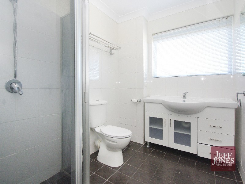 4/35 Henry Street, Greenslopes QLD 4120