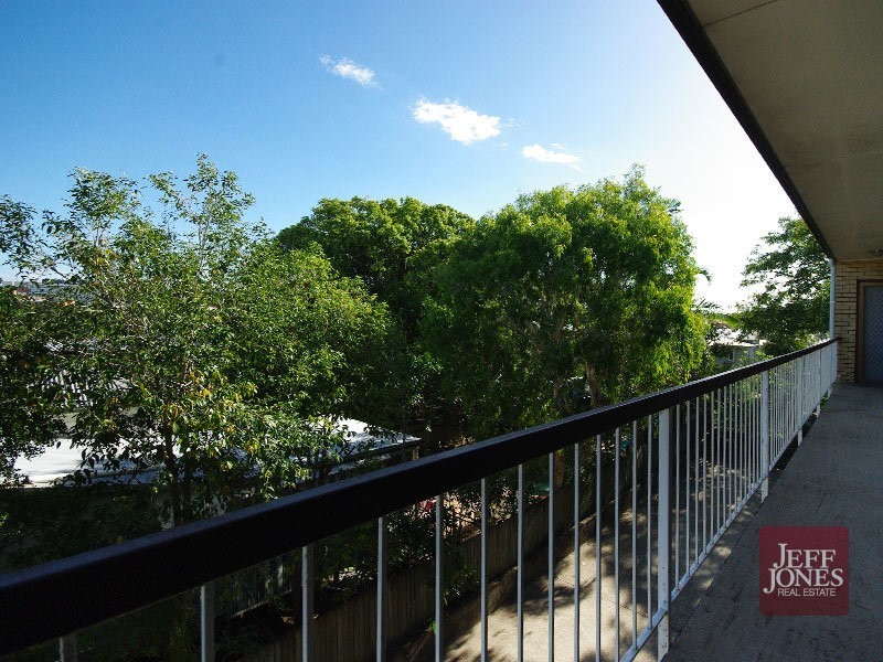 4/35 Henry Street, Greenslopes QLD 4120