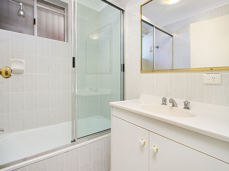 3/558 Logan Road, Greenslopes QLD 4120