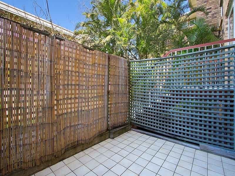 3/558 Logan Road, Greenslopes QLD 4120