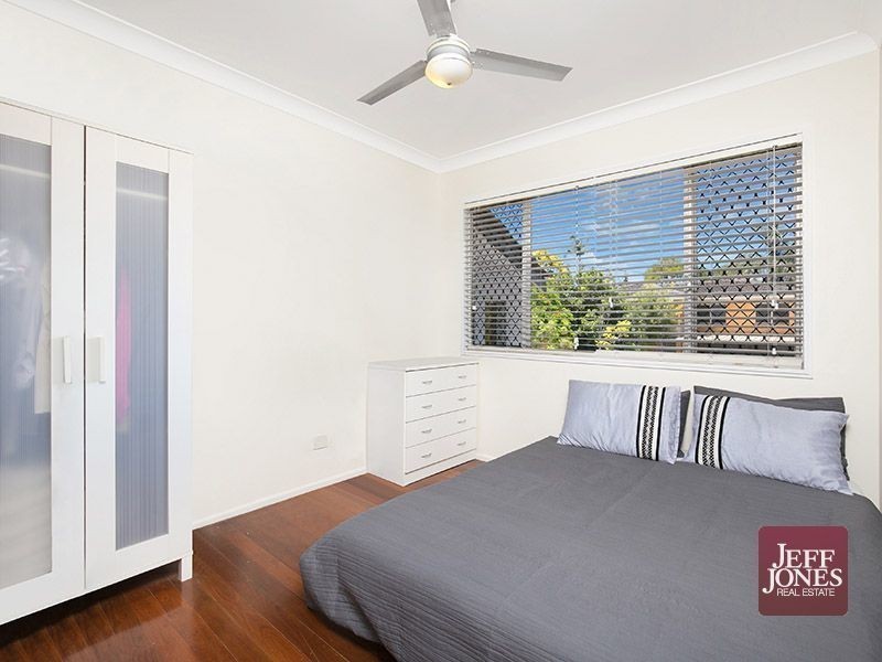 6 Handon Street, Mansfield QLD 4122