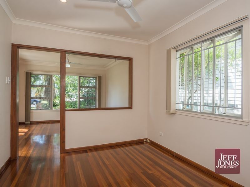 34 Octantis Street, Coorparoo QLD 4151