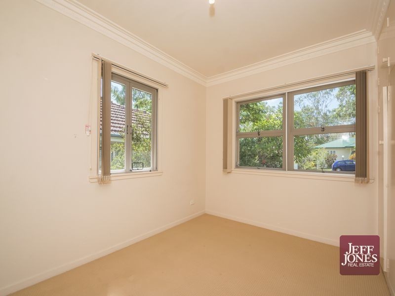 34 Octantis Street, Coorparoo QLD 4151
