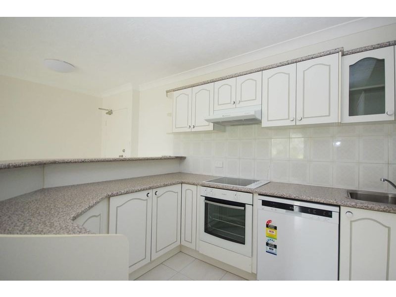 9/27 Nelson Street, Coorparoo QLD 4151