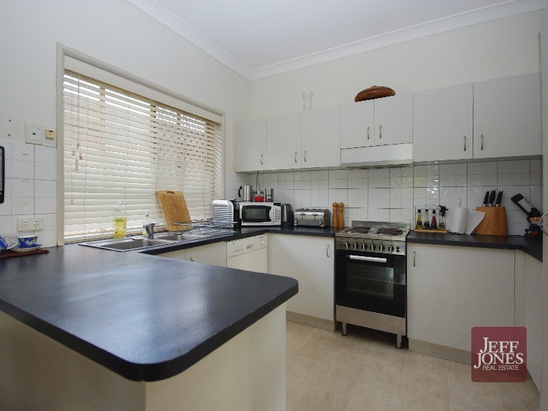 72 Stanley Street, Camp Hill QLD 4152