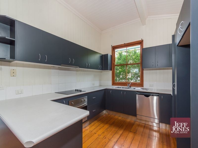 91 Earl Street, Greenslopes QLD 4120