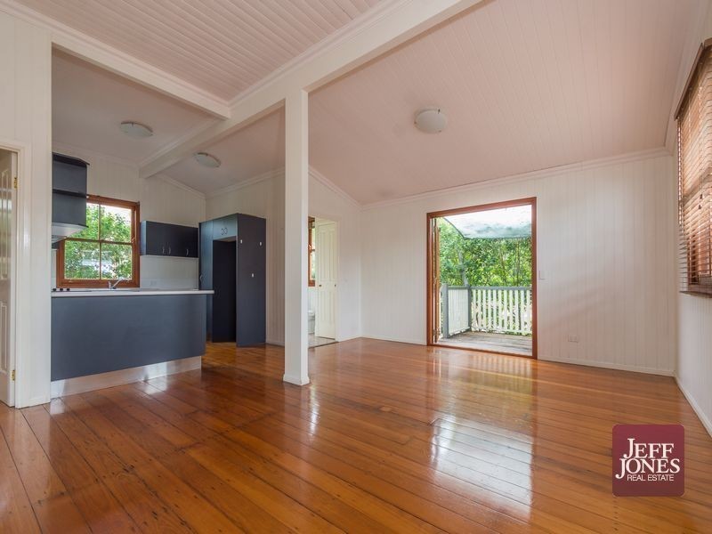 91 Earl Street, Greenslopes QLD 4120