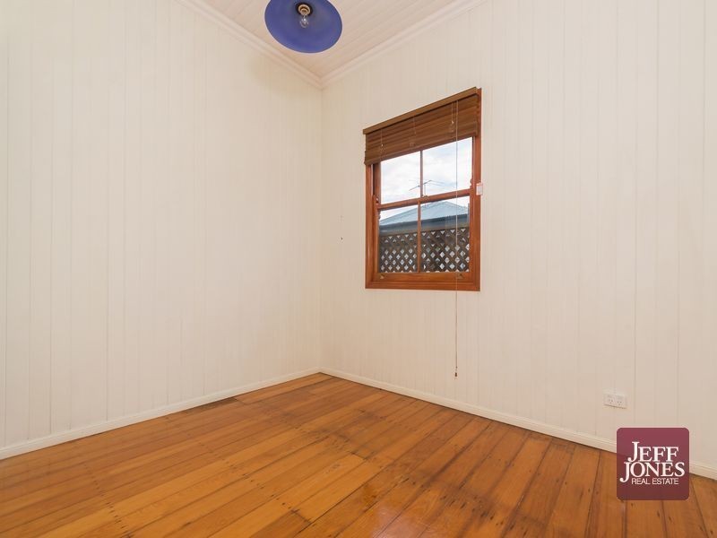 91 Earl Street, Greenslopes QLD 4120