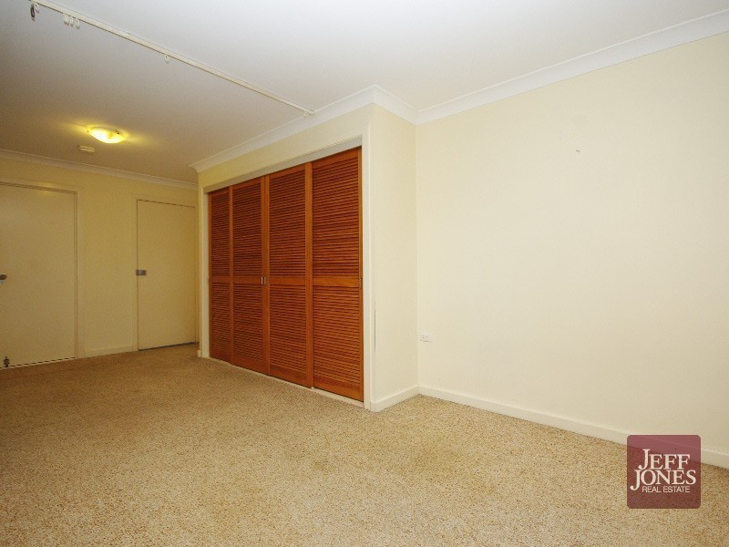 1/110 Ekibin Road, Annerley QLD 4103