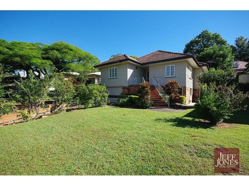 11 Benbow Street, Tarragindi QLD 4121