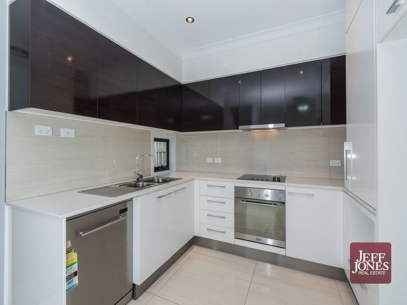 4/88 York Street, Coorparoo QLD 4151