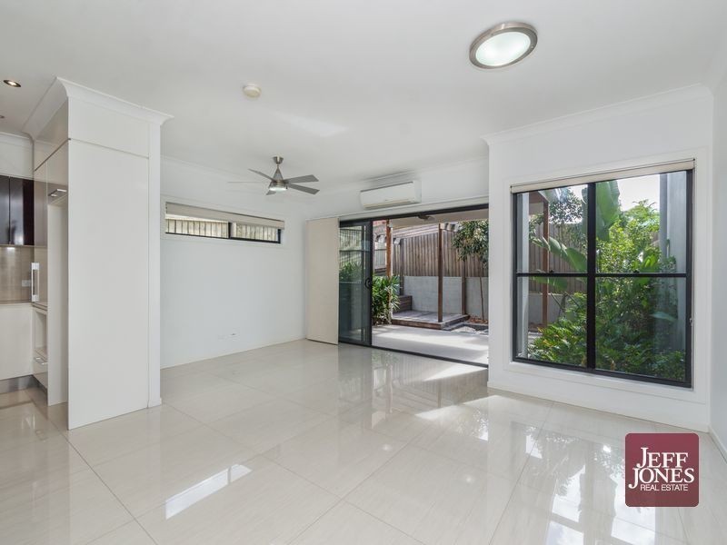 4/88 York Street, Coorparoo QLD 4151