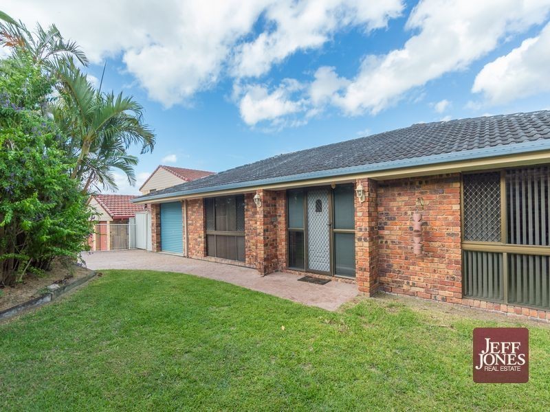 22 Ham Road, Mansfield QLD 4122