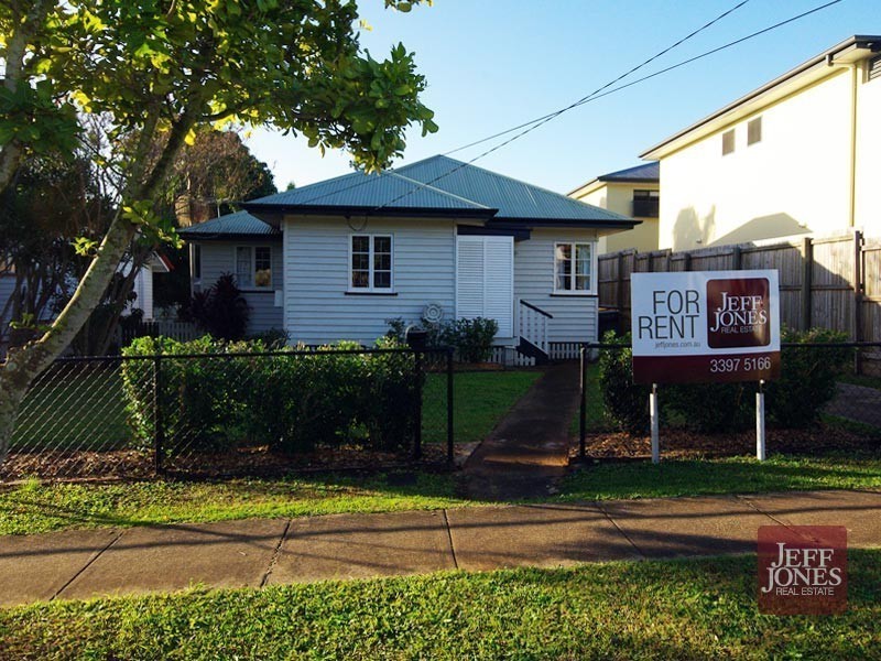 112 Chaucer Street, Moorooka QLD 4105