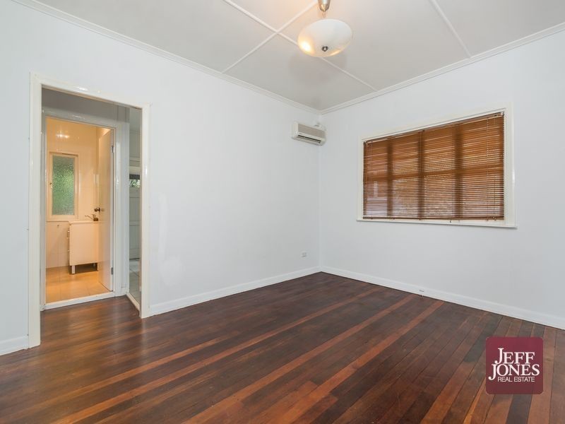 11 Caedmon Street, Salisbury QLD 4107