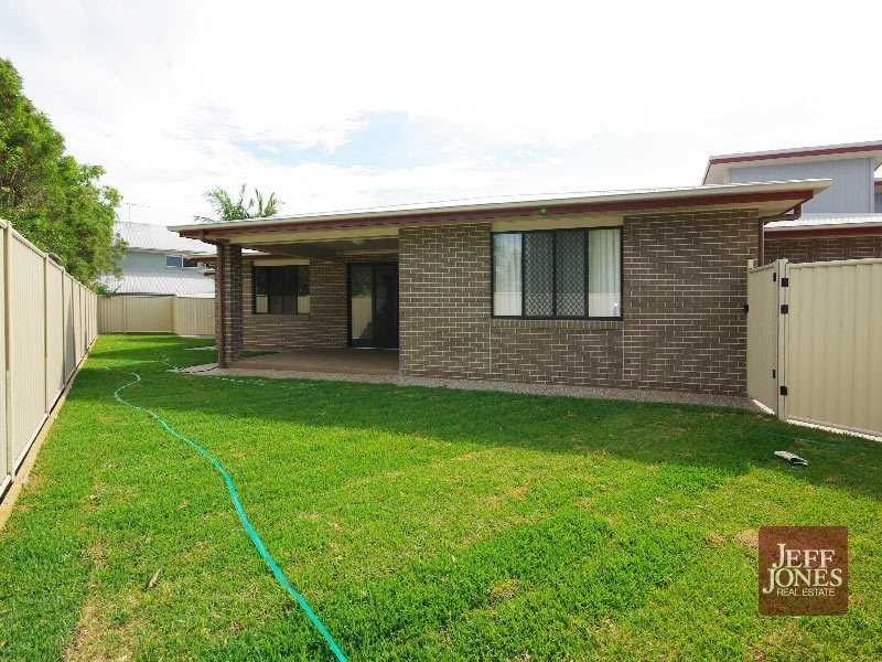 15 Harding Close, Manly West QLD 4179