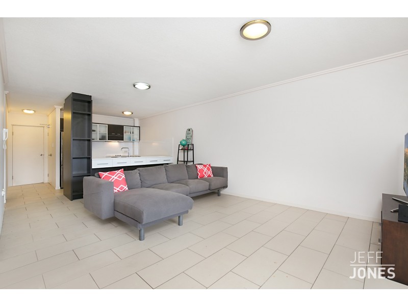 3/77 Douglas Street, Greenslopes QLD 4120