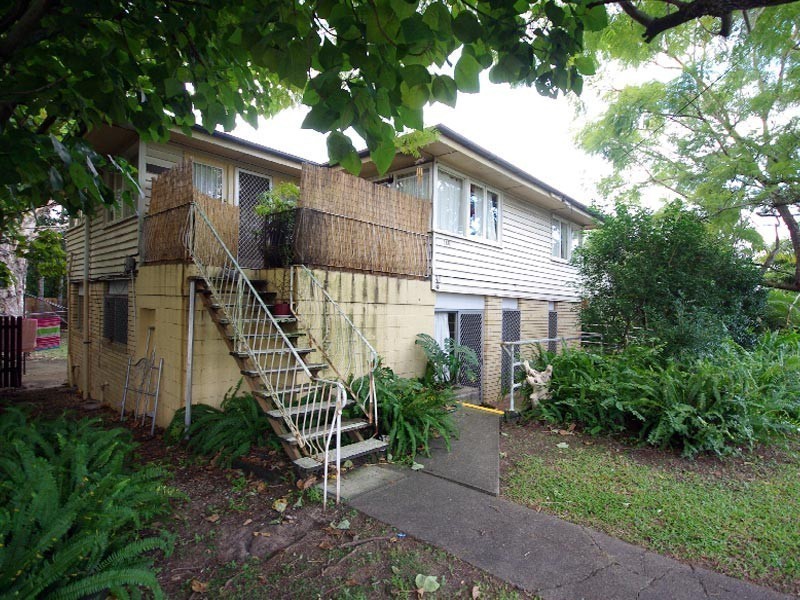 1/110 Ekibin Road, Annerley QLD 4103