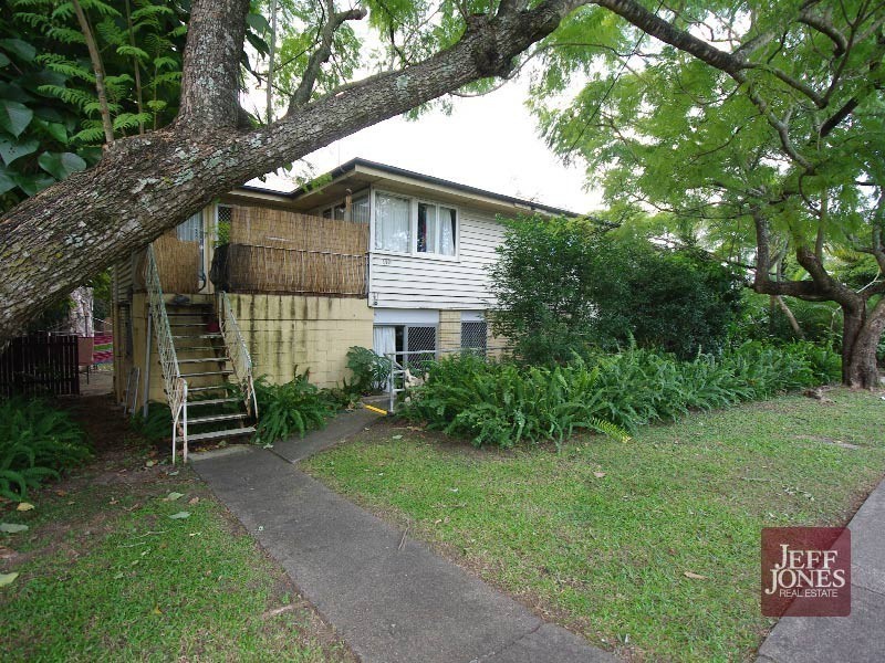 1/110 Ekibin Road, Annerley QLD 4103