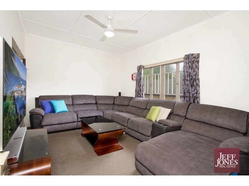 22 Marquis Street, Greenslopes QLD 4120