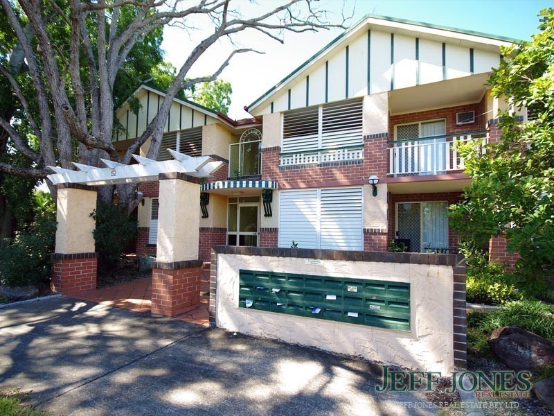 B1/52 Baron Street, Greenslopes QLD 4120
