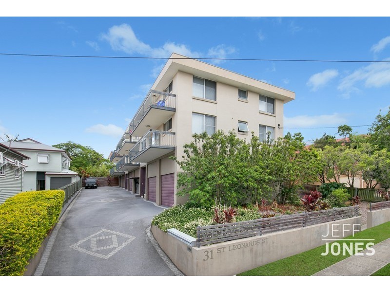 2/31 St Leonards Street, Coorparoo QLD 4151