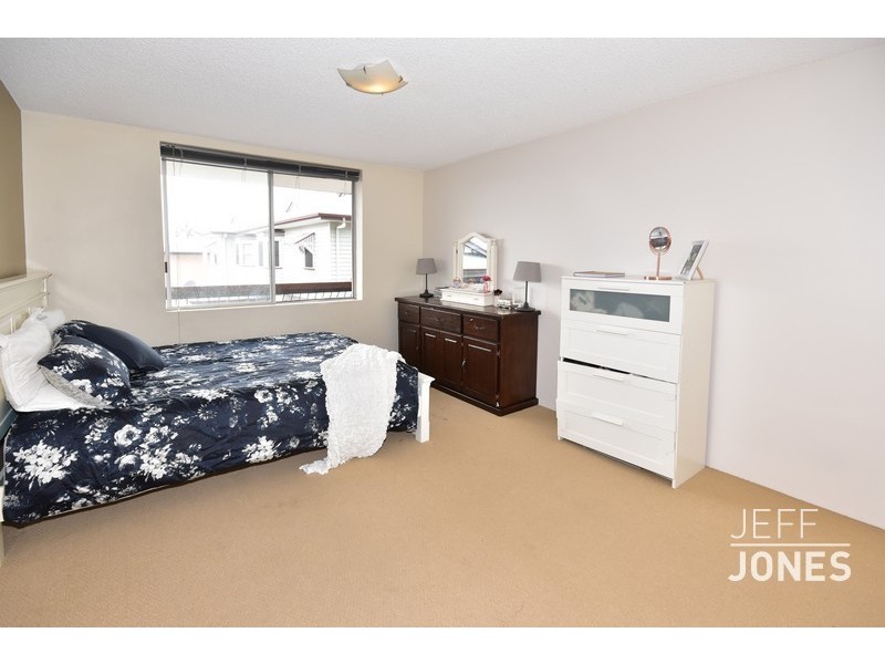 2/31 St Leonards Street, Coorparoo QLD 4151