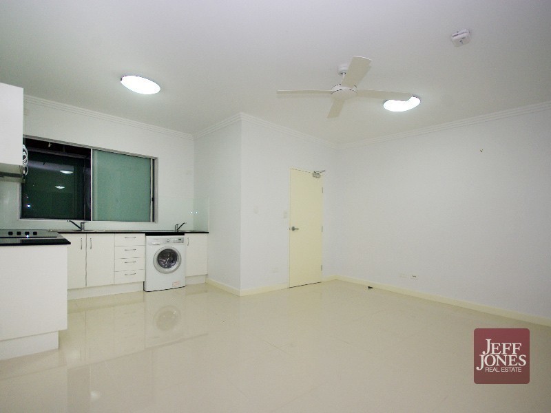 5 /12 Old Cleveland Road, Greenslopes QLD 4120