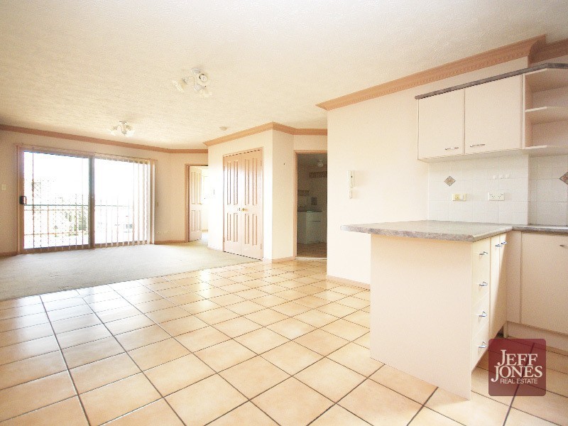 4/27 Vine Street, Greenslopes QLD 4120