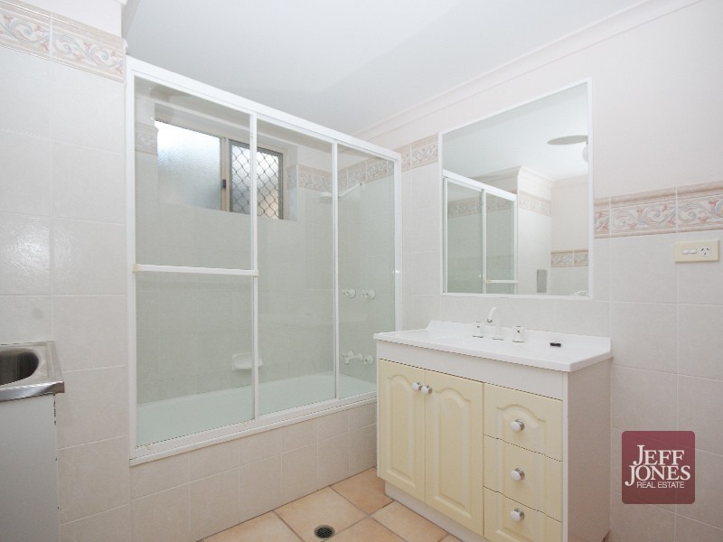 4/27 Vine Street, Greenslopes QLD 4120