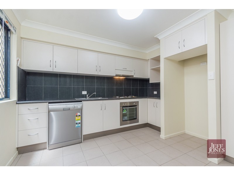 1A/57 Sandford Street, St Lucia QLD 4067