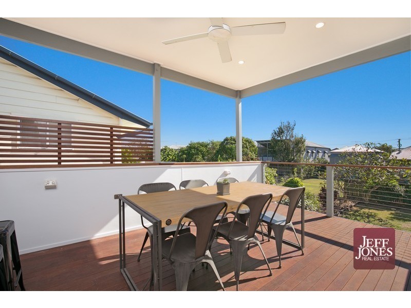 24 Gordon Street, Greenslopes QLD 4120