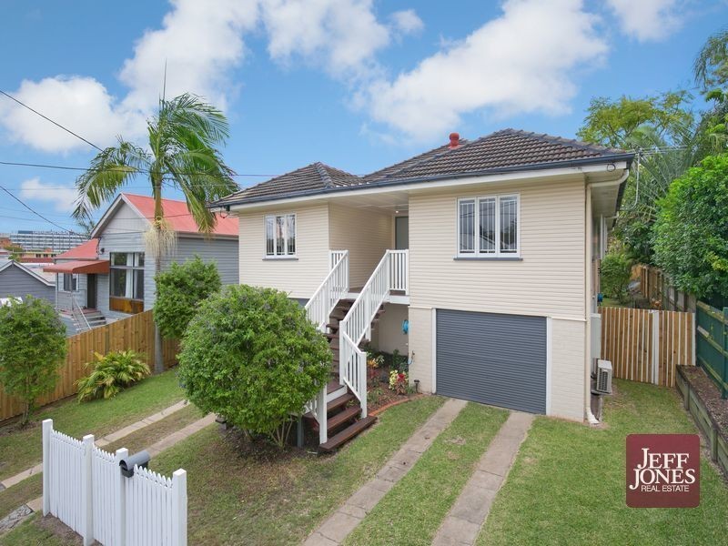 9 Newdegate Street, Greenslopes QLD 4120