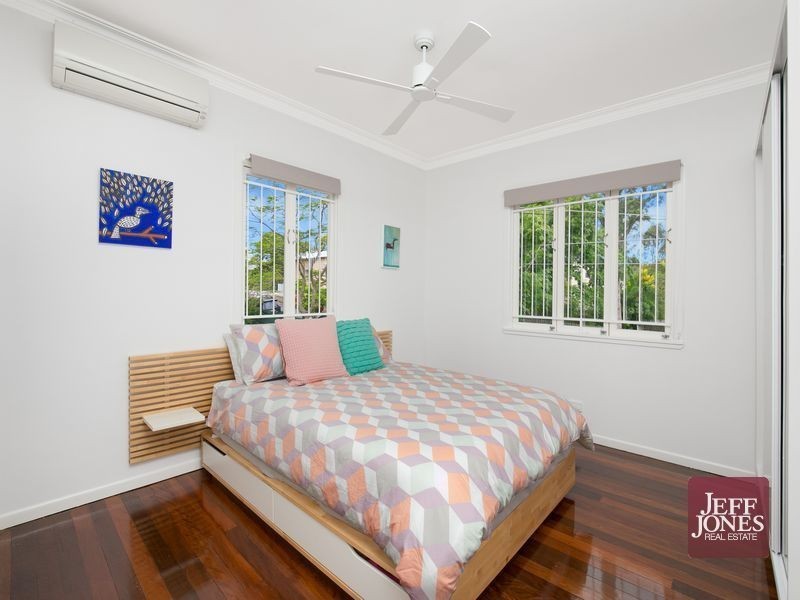 9 Newdegate Street, Greenslopes QLD 4120