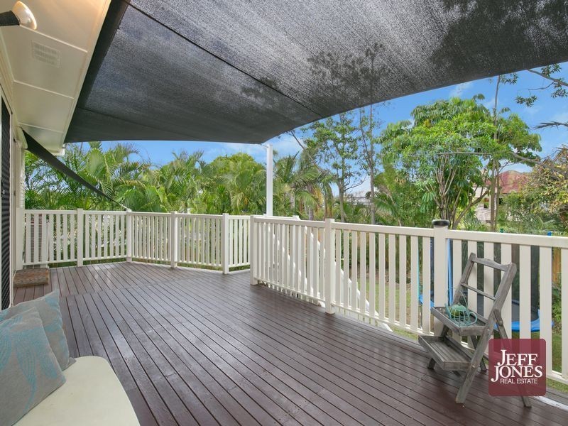 9 Newdegate Street, Greenslopes QLD 4120
