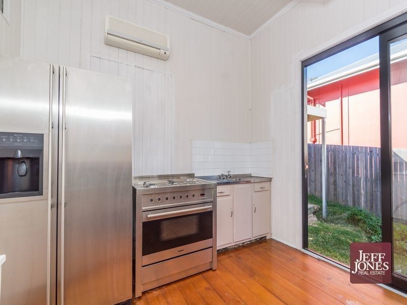 16 Somervell Stree, Annerley QLD 4103