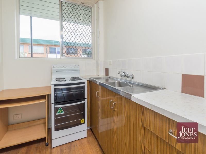 3/33 Ellis Street, Greenslopes QLD 4120