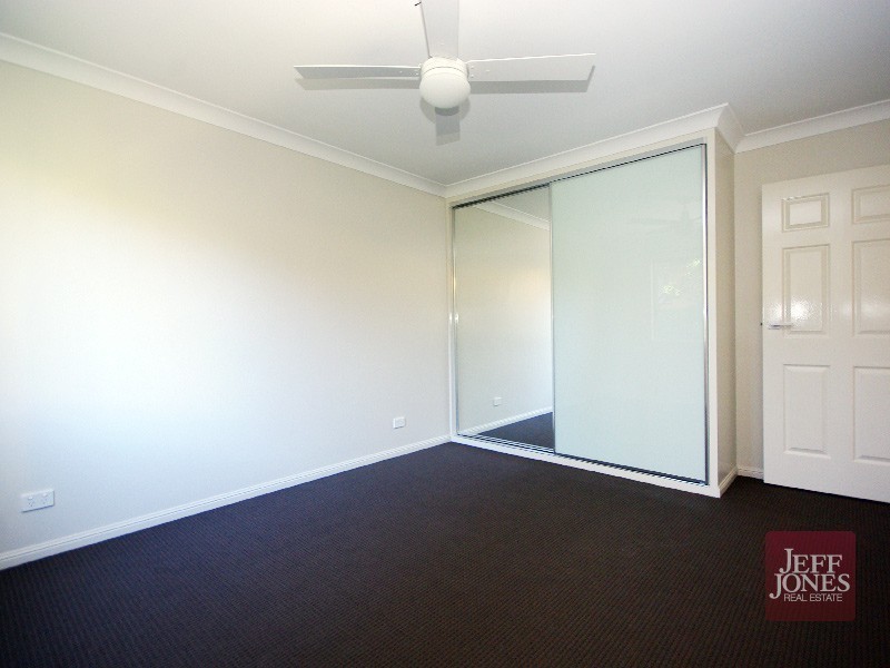 1/51 Knowsley Street, Greenslopes QLD 4120