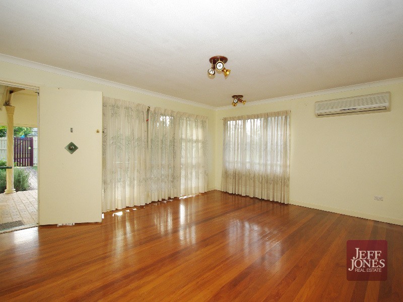 27 Valmar Street, Upper Mount Gravatt QLD 4122