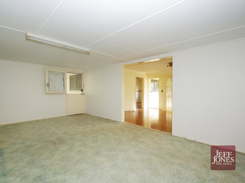 27 Valmar Street, Upper Mount Gravatt QLD 4122