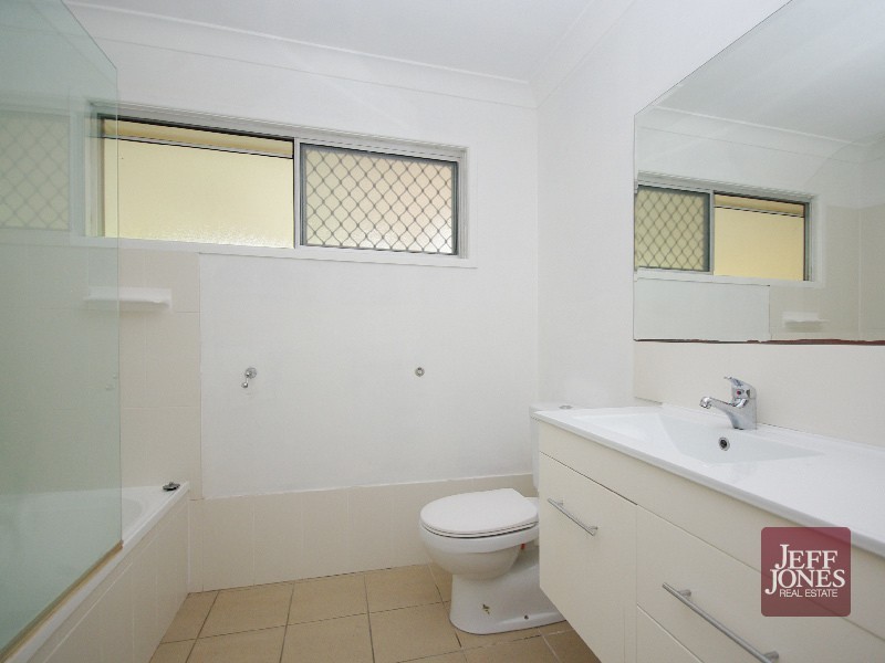 27 Valmar Street, Upper Mount Gravatt QLD 4122
