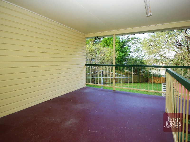 27 Valmar Street, Upper Mount Gravatt QLD 4122